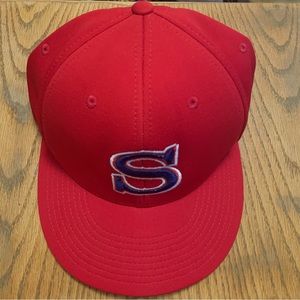 Red Blue S ballcap. FlexFit. Size L/Xl.